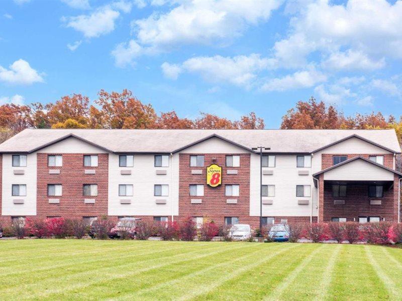 Hotel Super 8 By Wyndham Richfield Cleveland Exterior foto